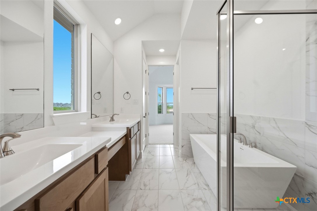 2260 Altiplano Property Photo 14