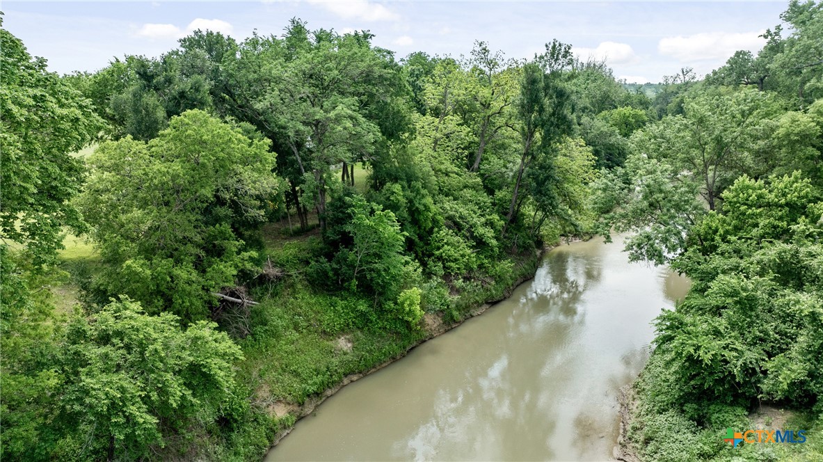 5529 N. Fm 487 Property Photo 5