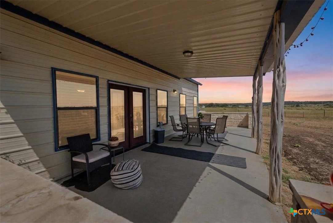 1825 Savanna Ridge Ranch Road Property Photo 1