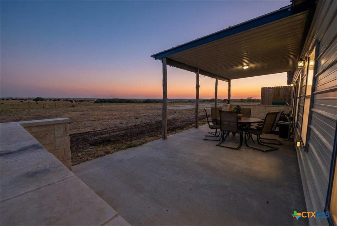 1825 Savanna Ridge Ranch Road Property Photo 2