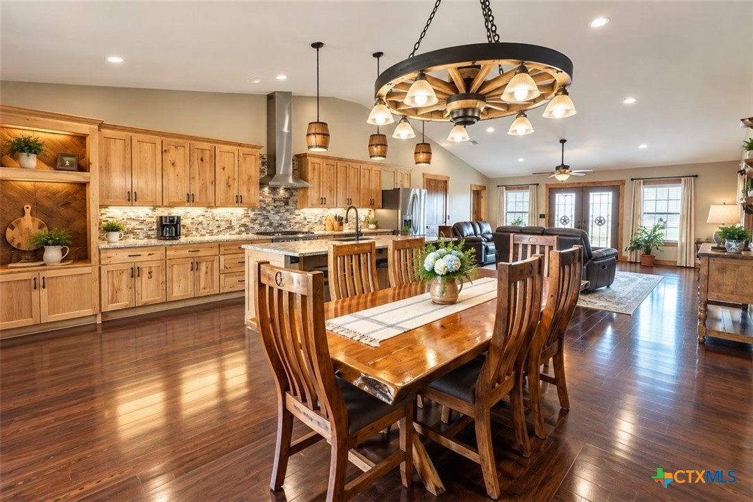 1825 Savanna Ridge Ranch Road Property Photo 4
