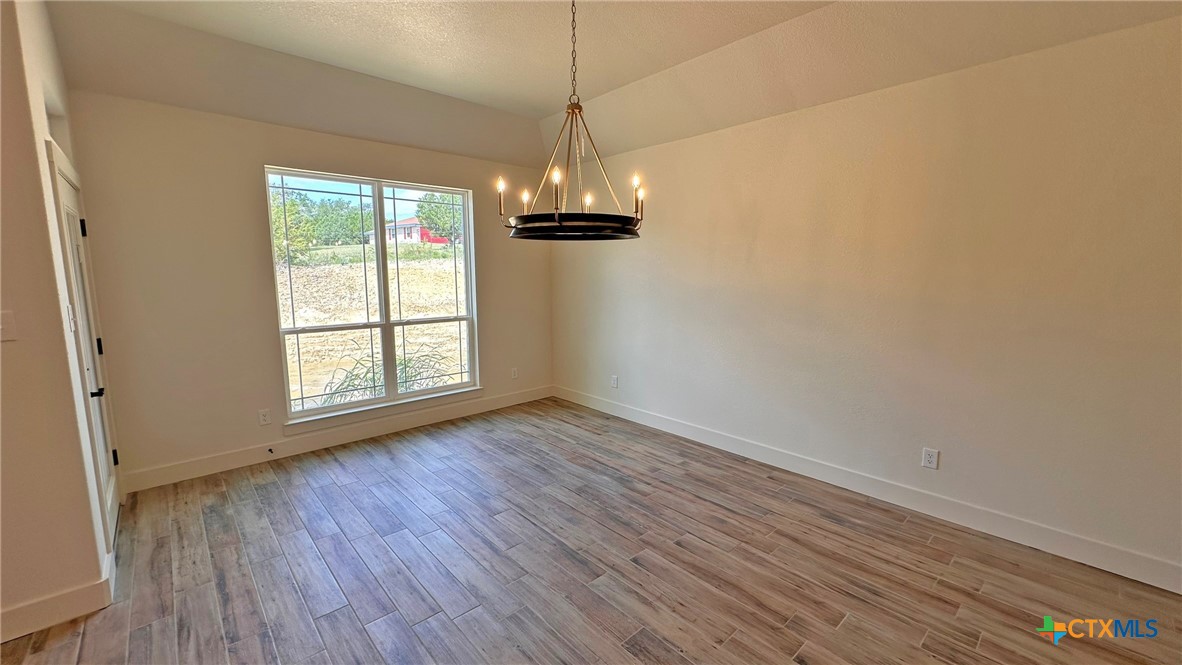 818 Estate Circle Property Photo 12
