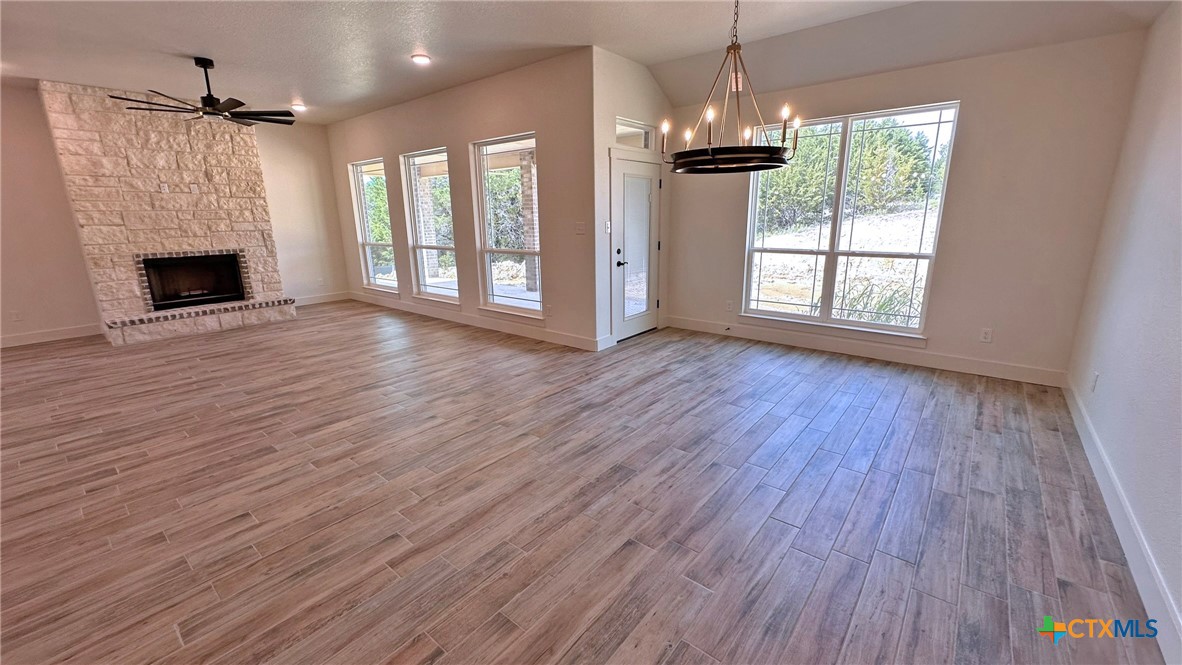 818 Estate Circle Property Photo 13