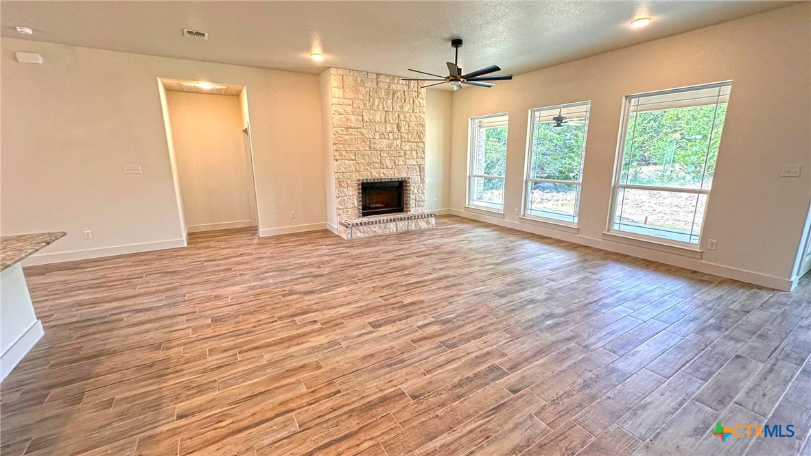 818 Estate Circle Property Photo 15