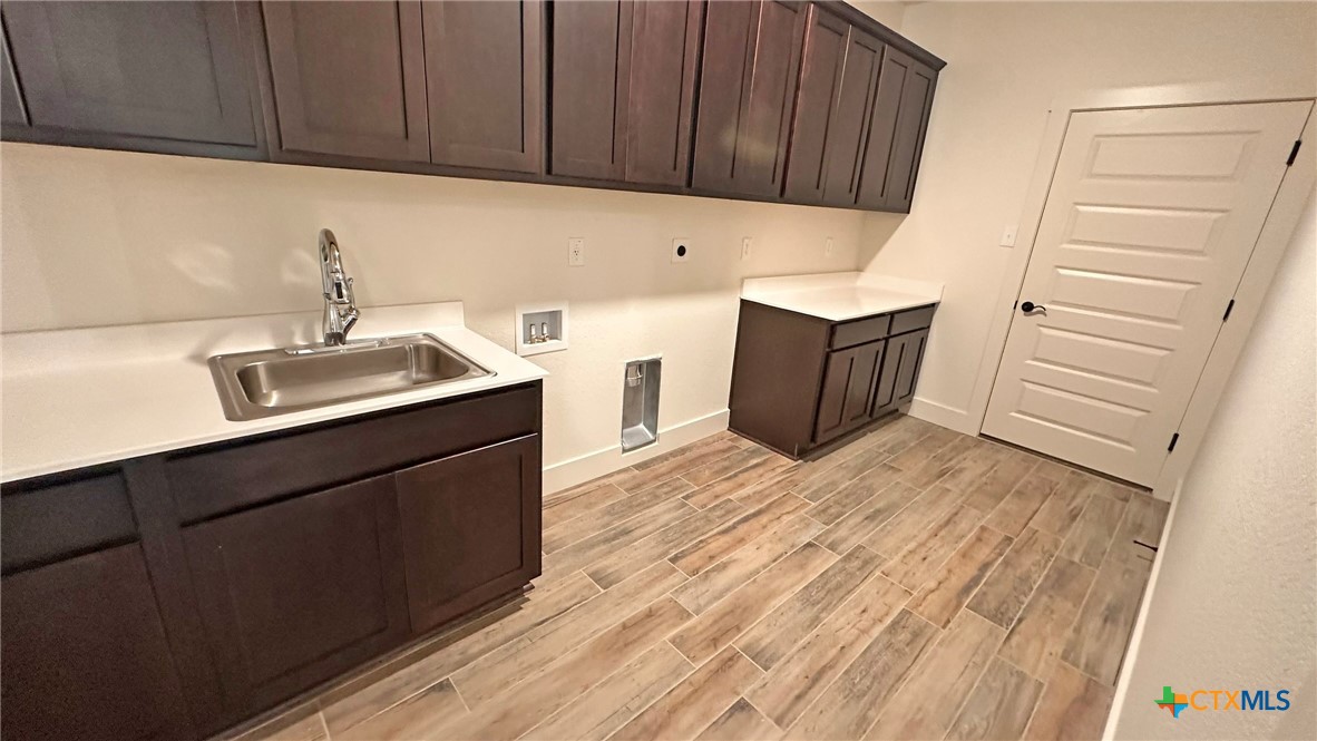 818 Estate Circle Property Photo 17