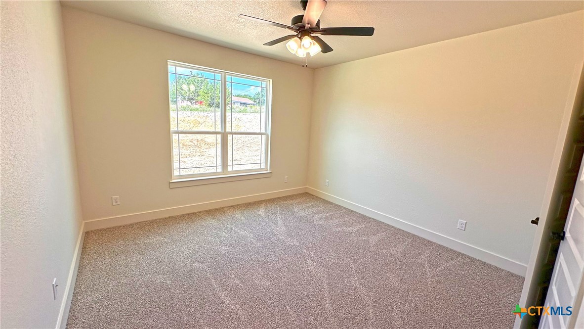 818 Estate Circle Property Photo 21