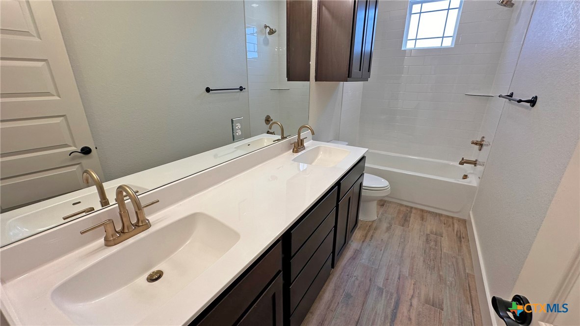 818 Estate Circle Property Photo 25