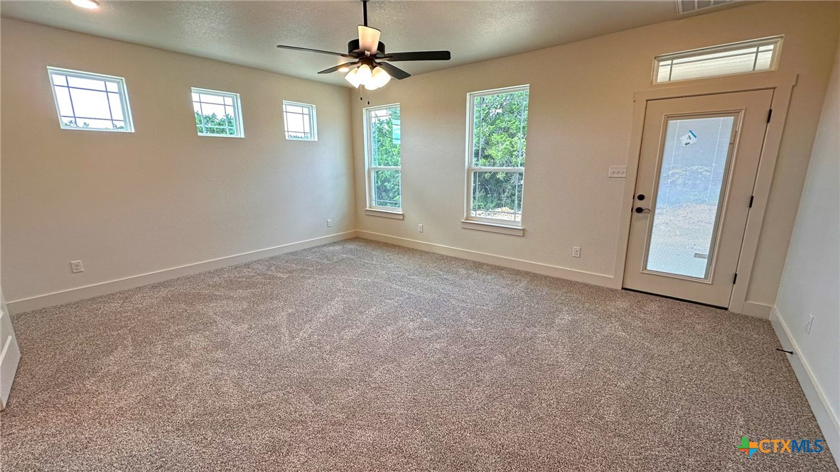818 Estate Circle Property Photo 29