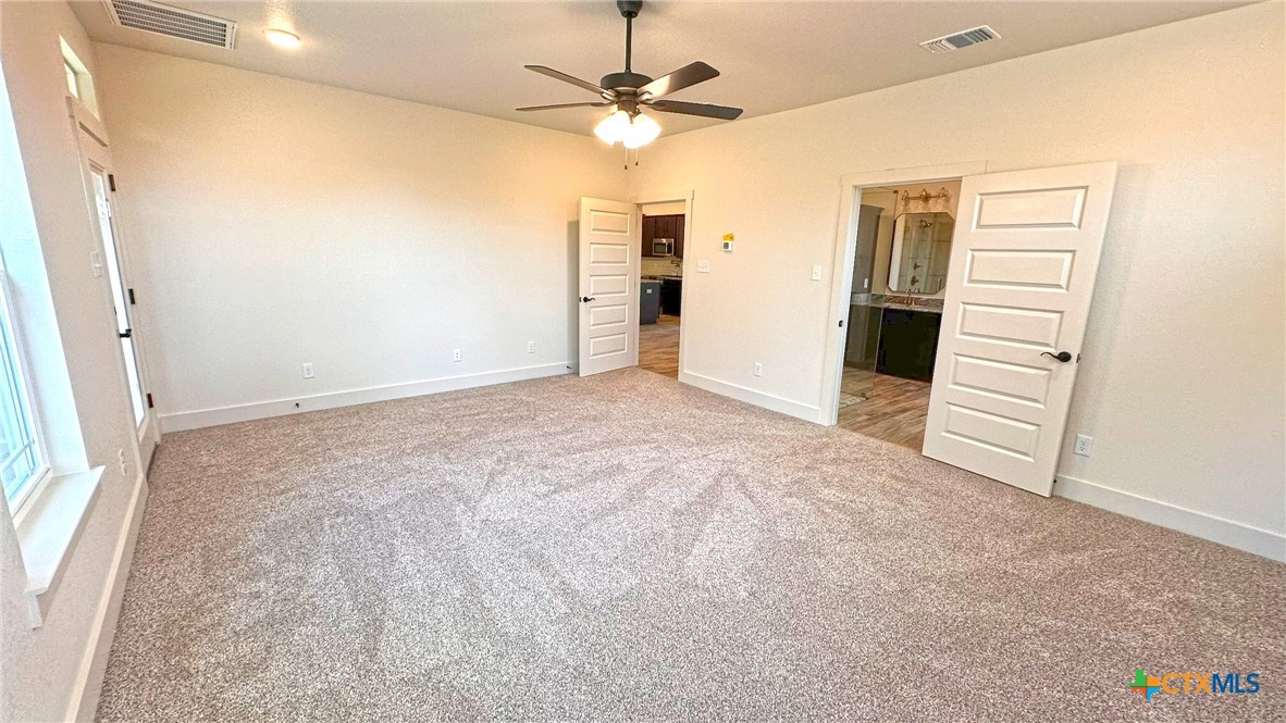 818 Estate Circle Property Photo 30