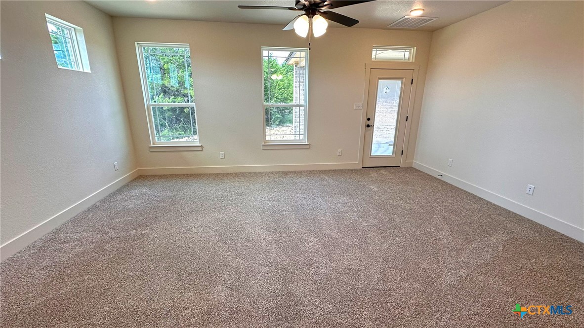 818 Estate Circle Property Photo 31