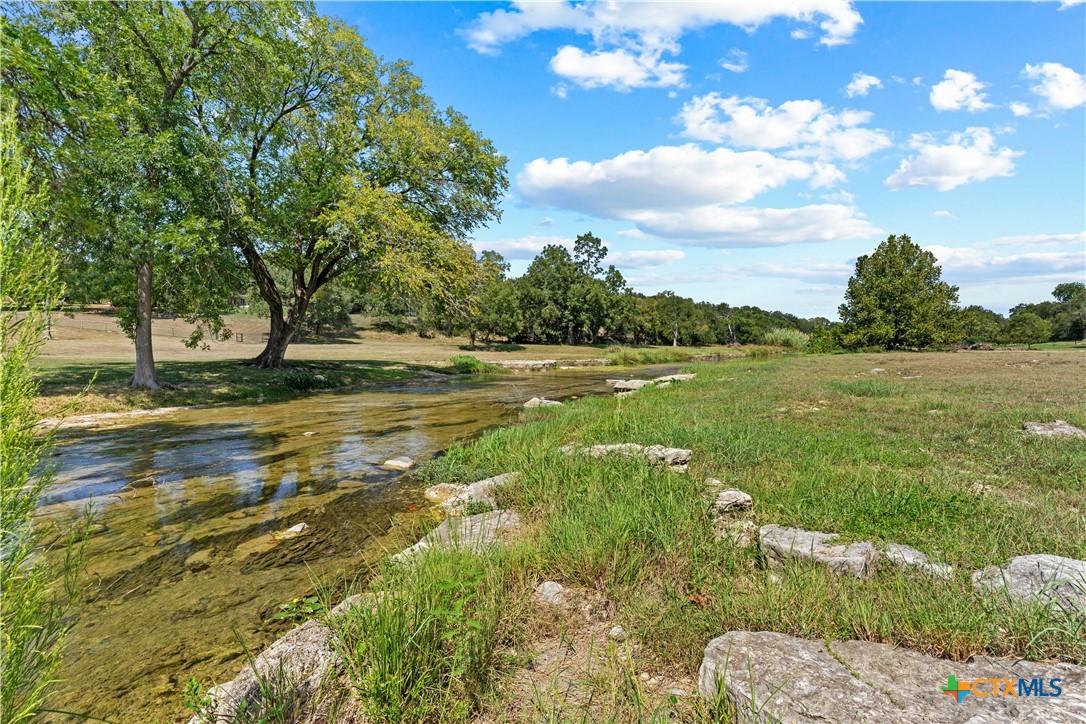 300 Salado Creek Place Property Photo 9