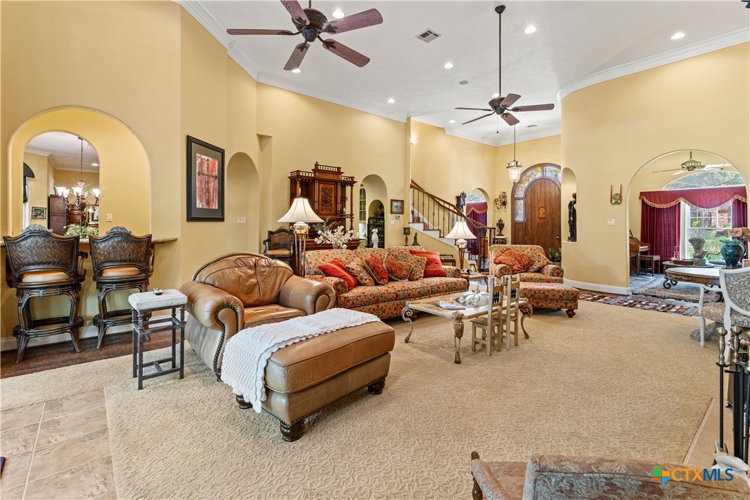 300 Salado Creek Place Property Photo 14