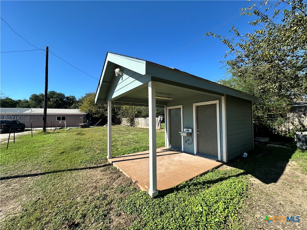4004 Fm 78 Property Photo 8