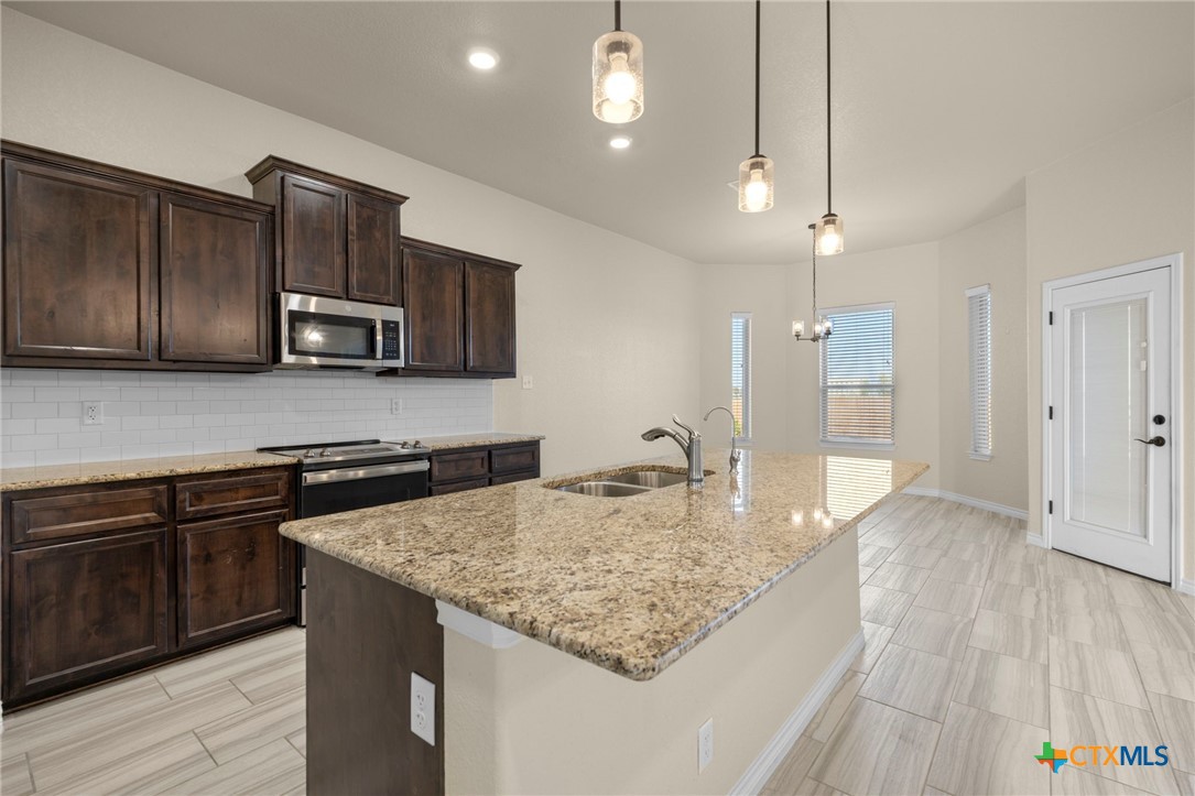 2518 Meadow Lark Drive Property Photo 14