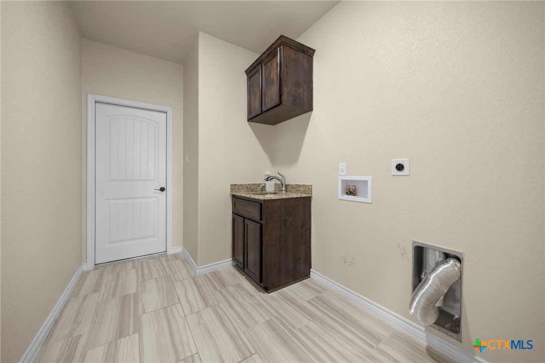 2518 Meadow Lark Drive Property Photo 16