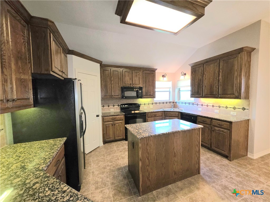 5020 Sean Patrick Glen Property Photo 9