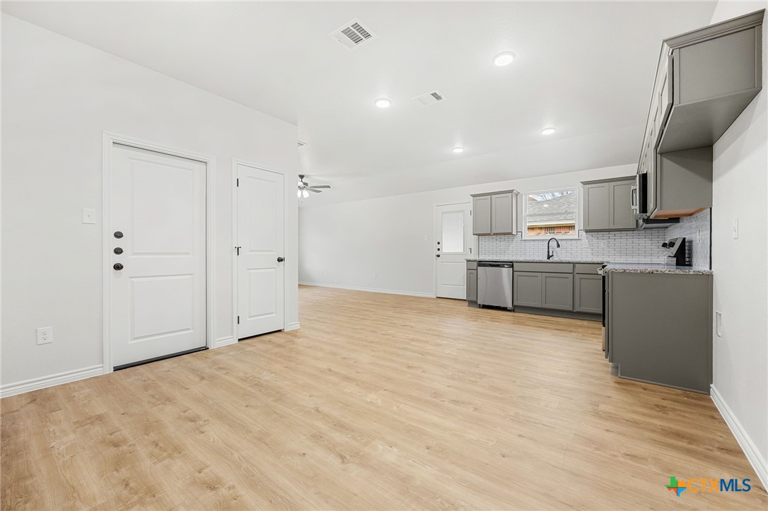 503 Bonnie Property Photo 8