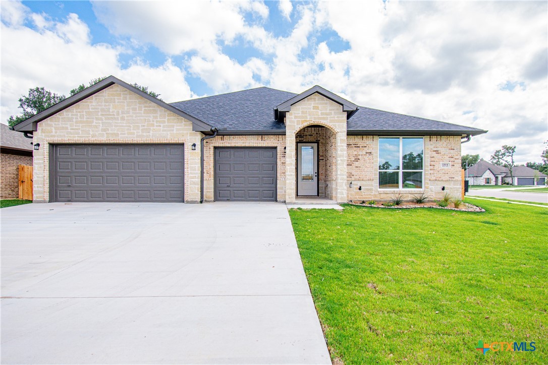 1301 Rylee Lane Property Photo 1