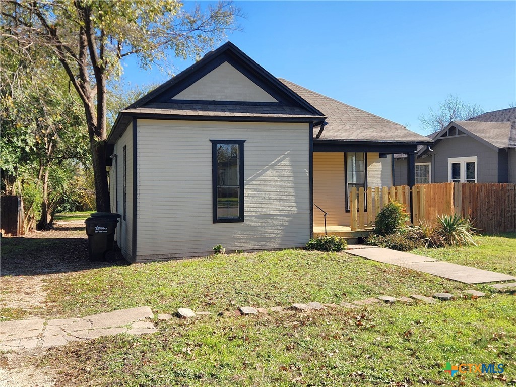 209 S 27th Street Property Photo 3
