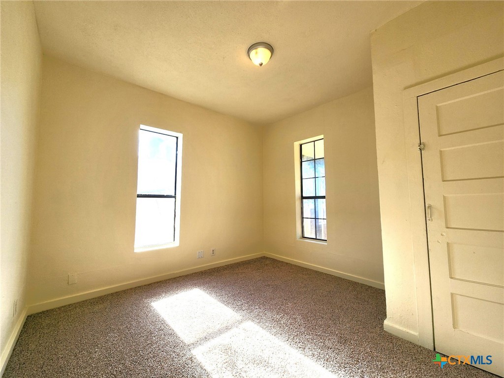 209 S 27th Street Property Photo 14