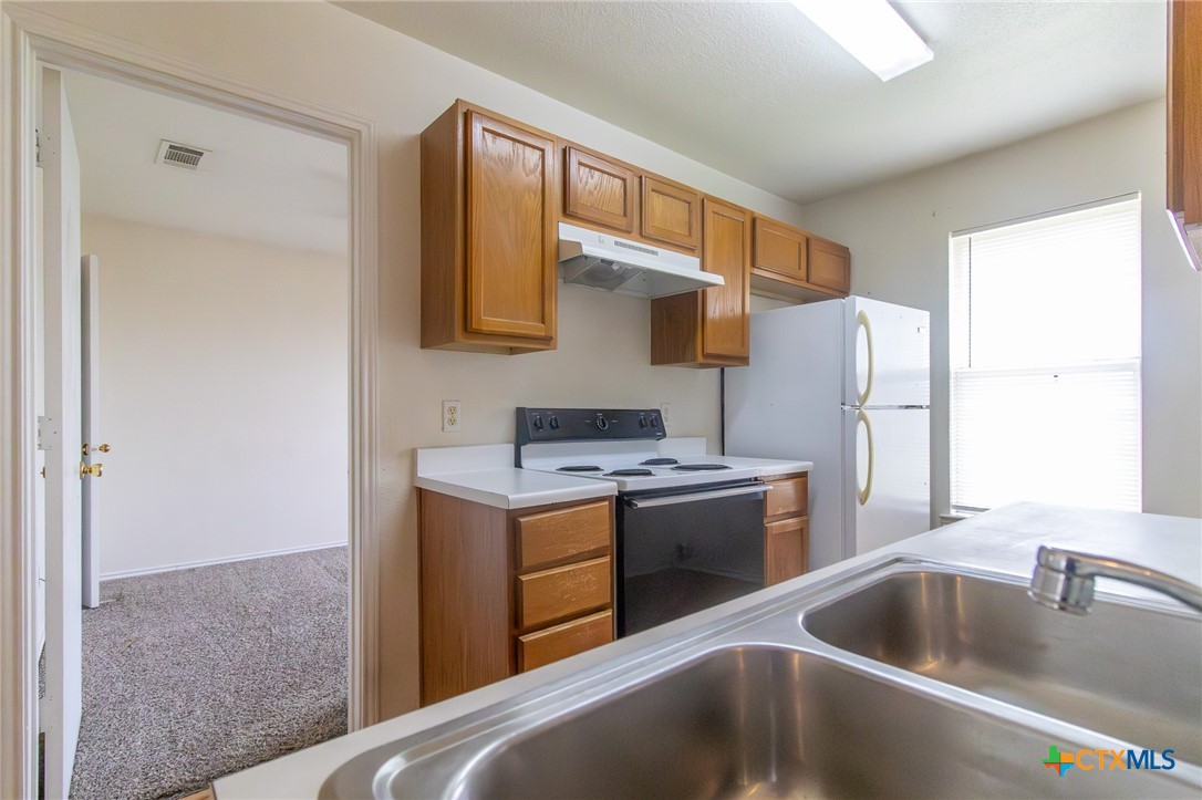 5710 Greengate Drive C Property Photo 15