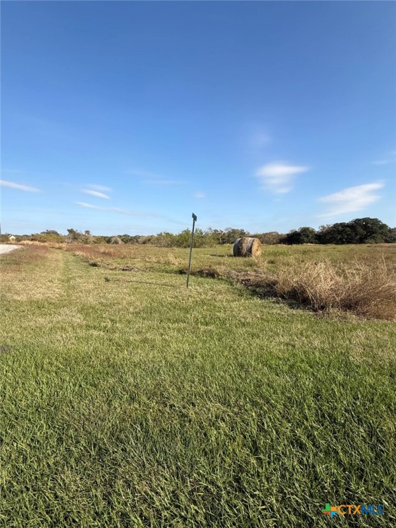 000 River Hollow Way Property Photo 3