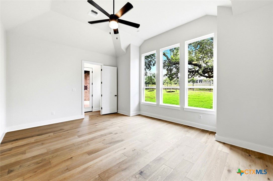 315 Leaning Rock Ridge Property Photo 4