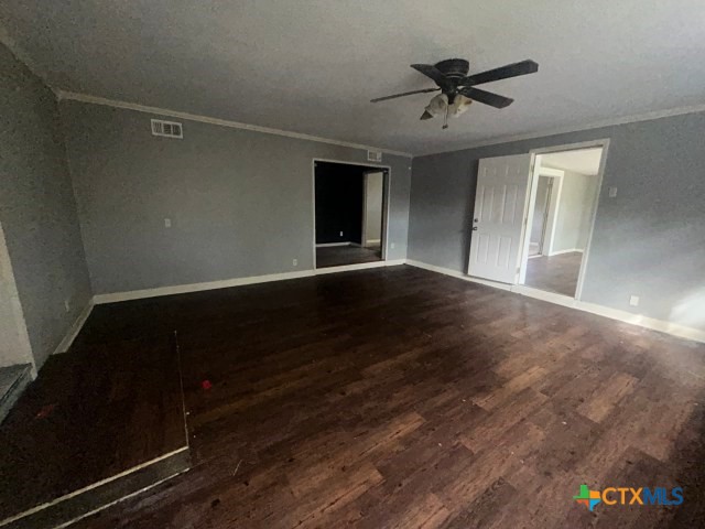 2302 E Mistletoe Avenue Property Photo 10