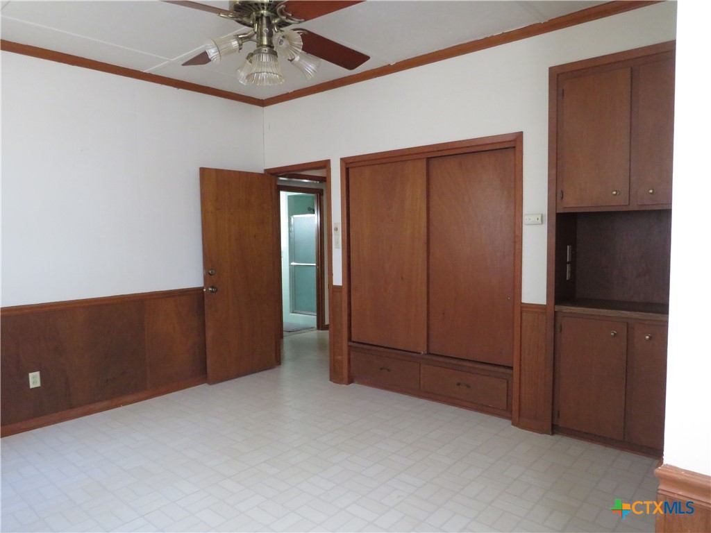 342 W Oak Street Property Photo 13