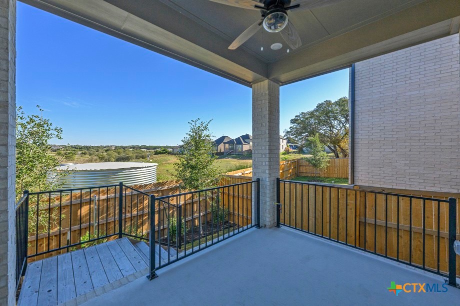 244 Basket Flower Loop Property Photo 19