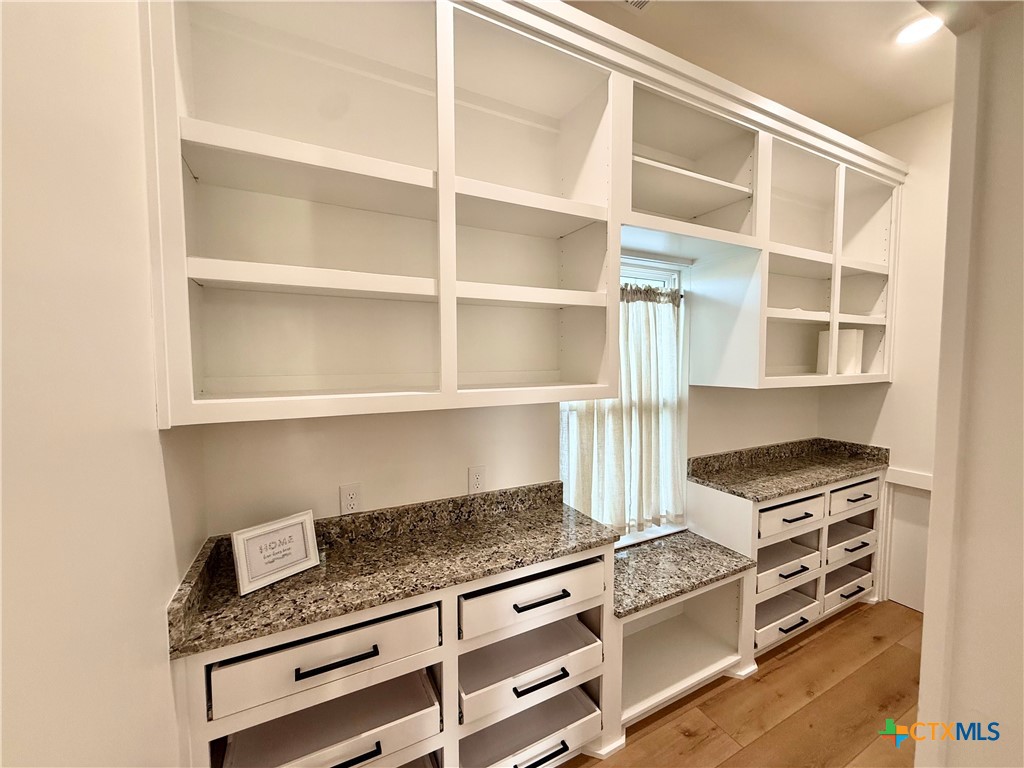 209 Comanche Drive Property Photo 12