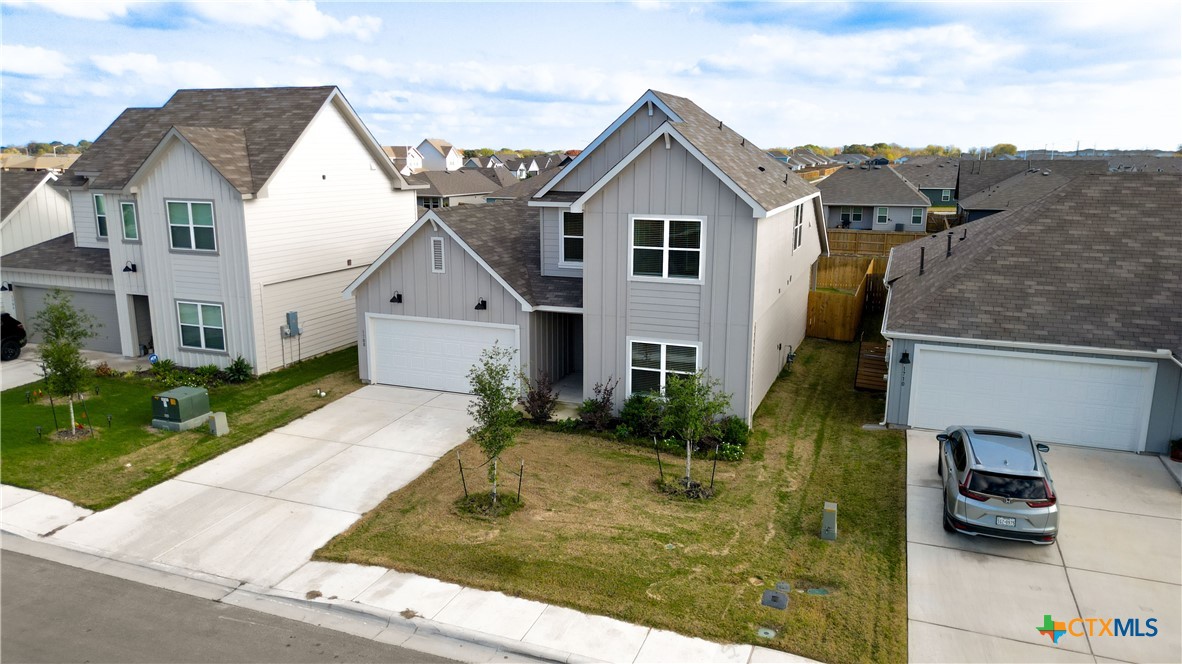 1708 Violeteared Way Property Photo 2