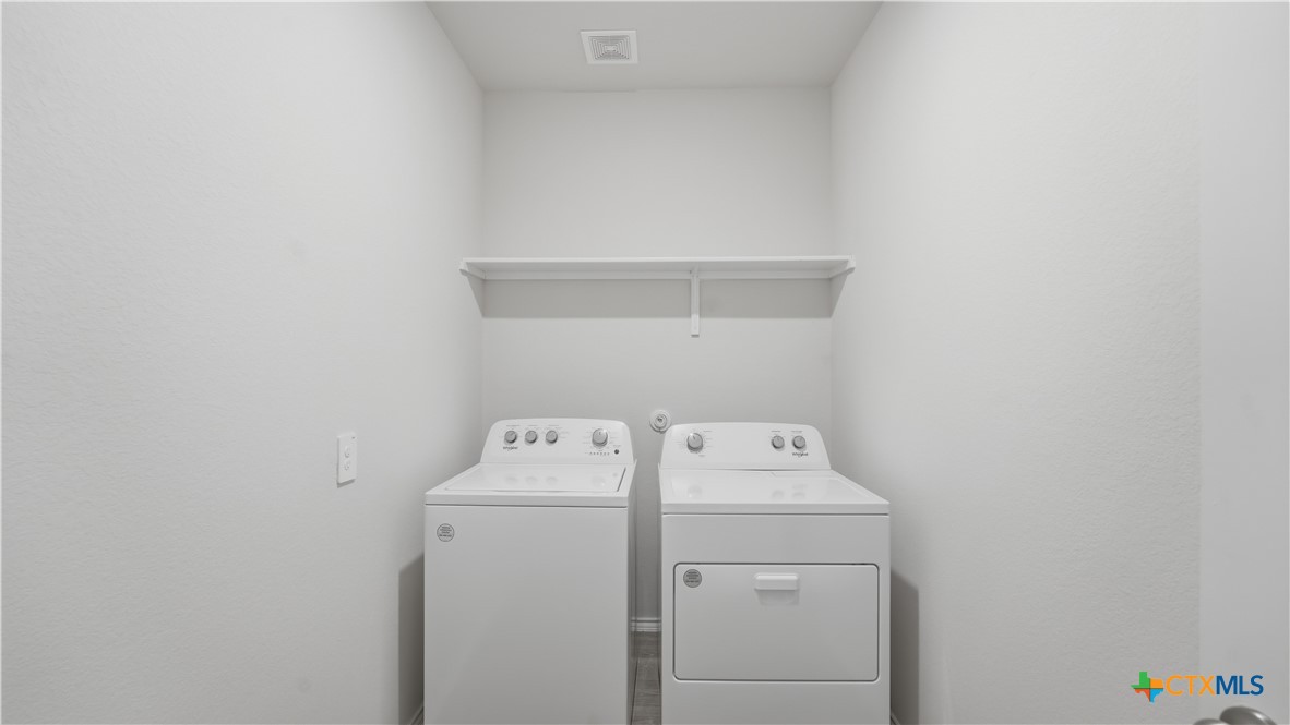 1708 Violeteared Way Property Photo 8