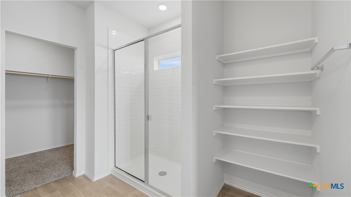 1708 Violeteared Way Property Photo 16