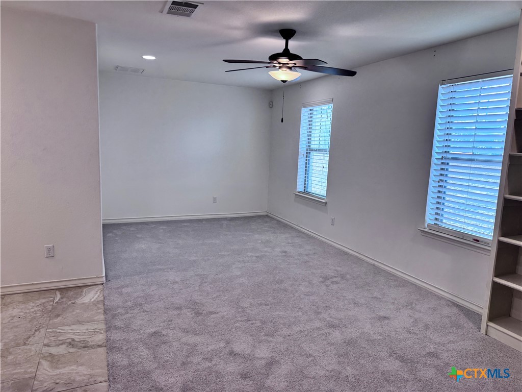 1009 Highknoll Lane Property Photo 32