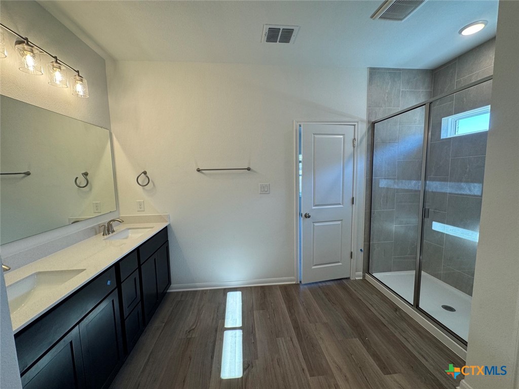 3725 Pin Oak Hills Property Photo 7