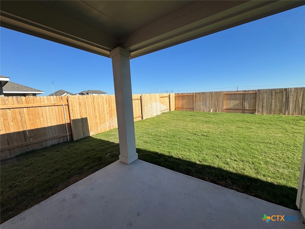 3725 Pin Oak Hills Property Photo 11