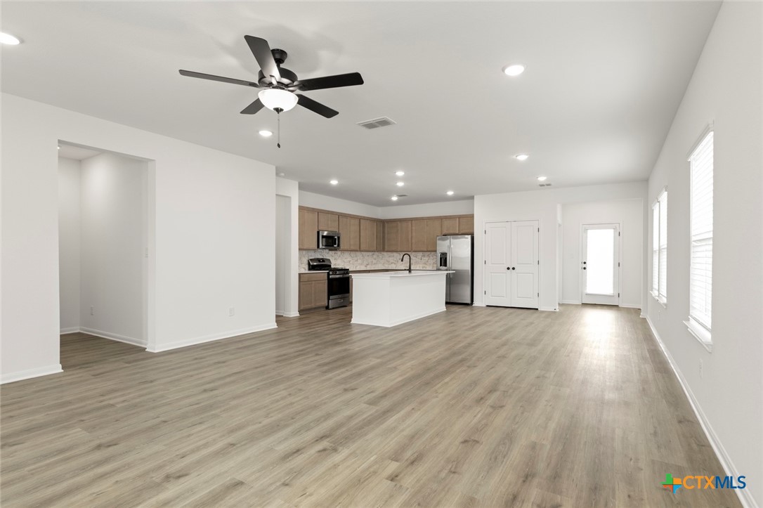 3717 Pin Oak Hills Property Photo 6