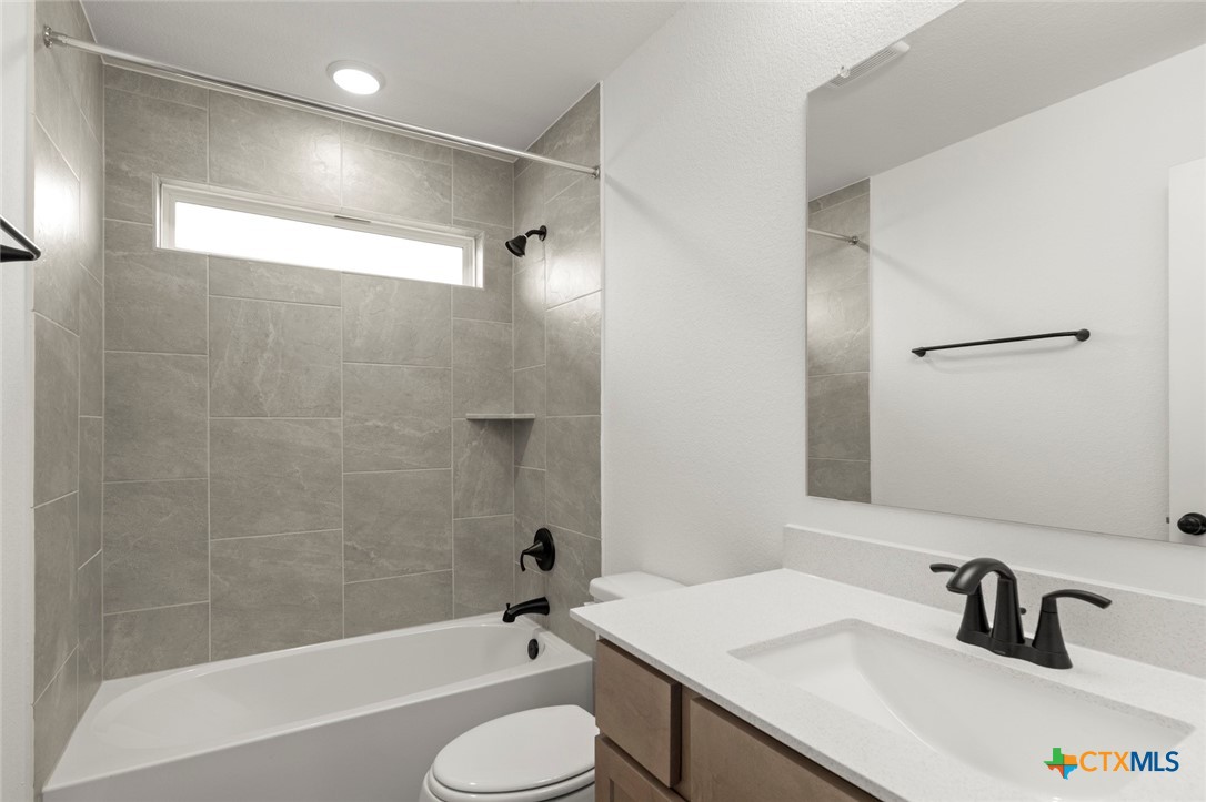 3717 Pin Oak Hills Property Photo 19