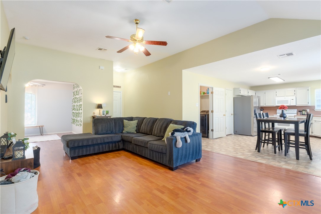 4909 Fawn Drive Property Photo 5