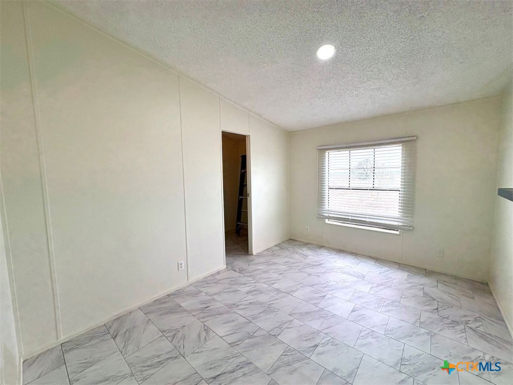 366 County Road 123 Property Photo 14