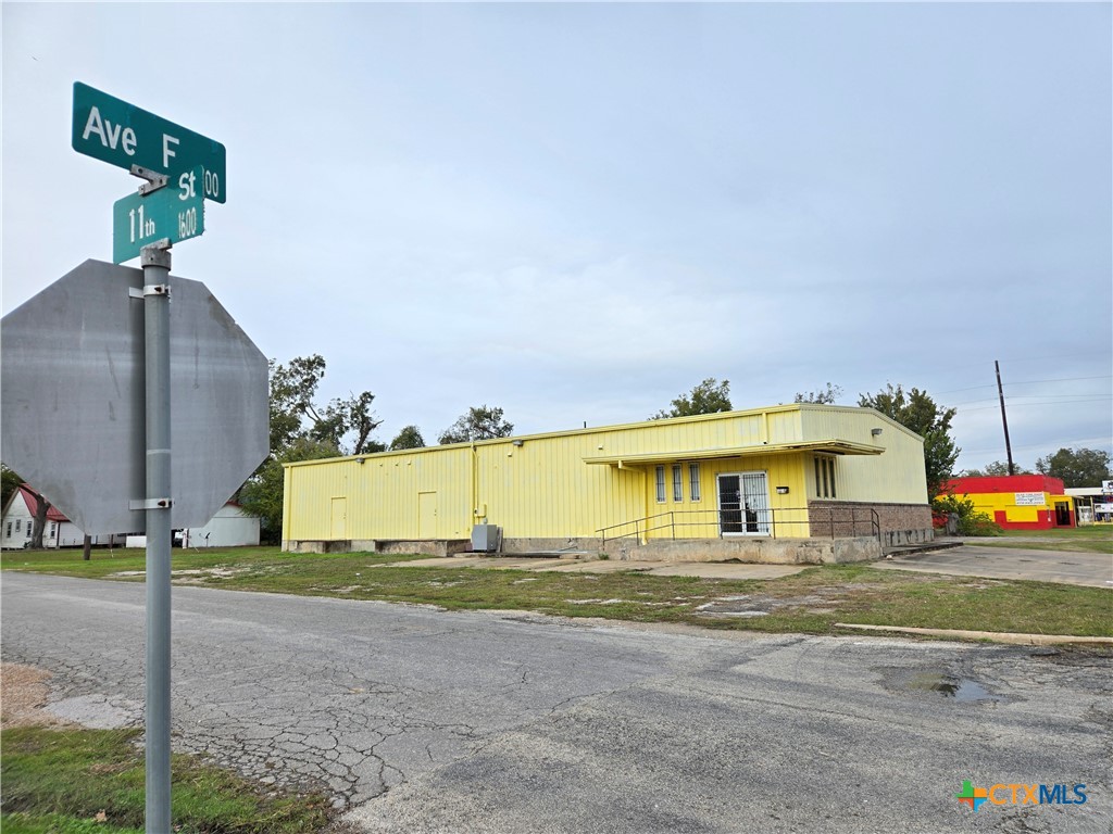 1616 Avenue F Property Photo 1