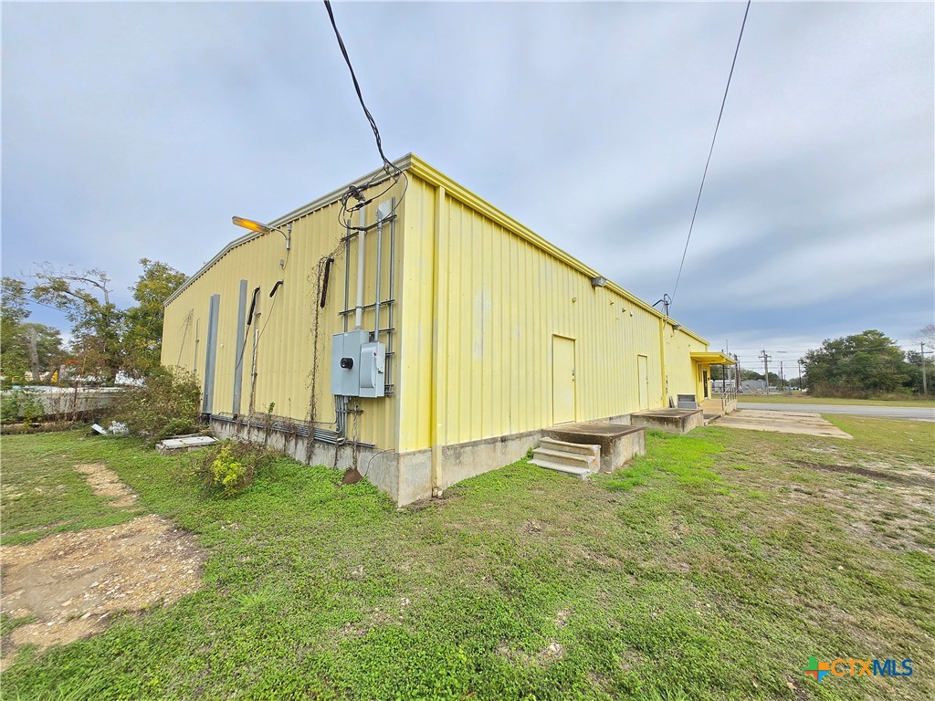 1616 Avenue F Property Photo 7