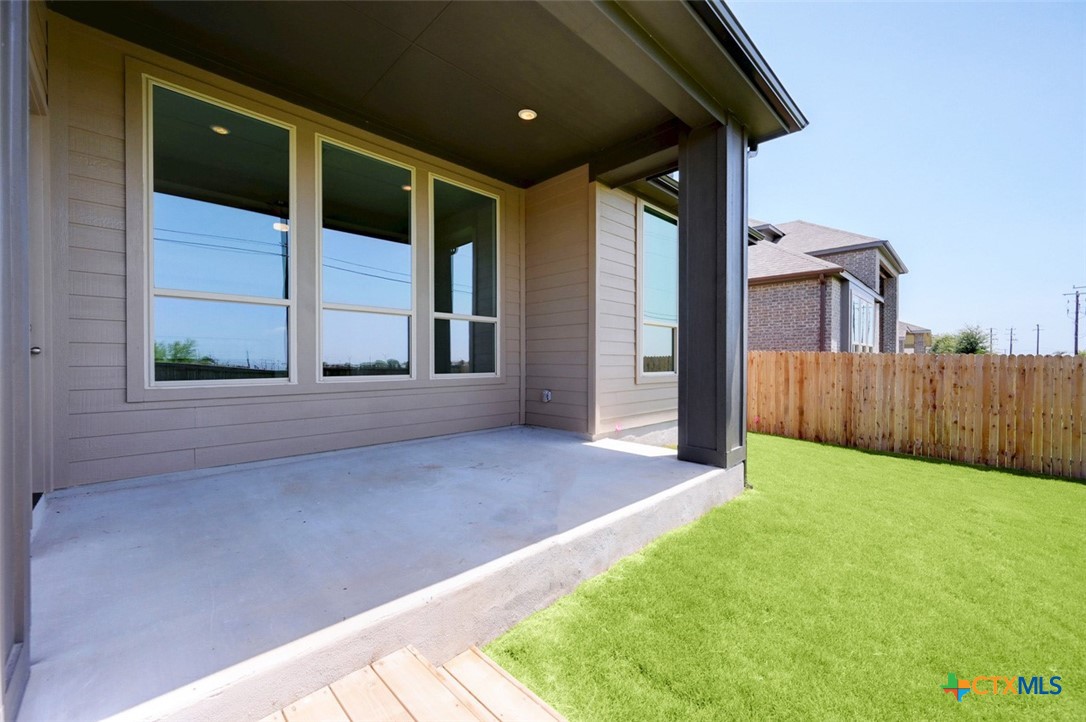 255 White Oak Property Photo 20