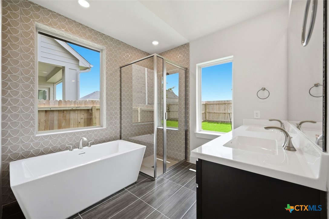 2215 Altiplano Property Photo 14