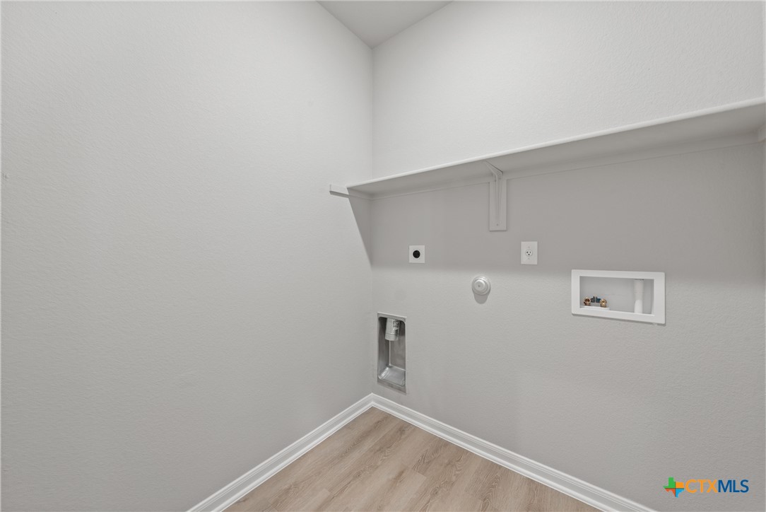 622 Seven Springs Drive Property Photo 38