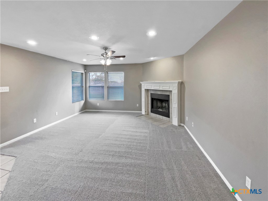 5202 Oster Drive Property Photo 3