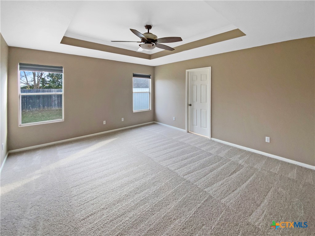 5202 Oster Drive Property Photo 4