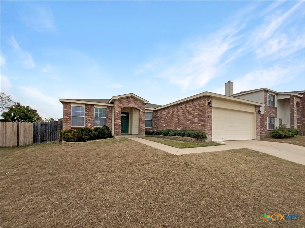 5202 Oster Drive Property Photo 6