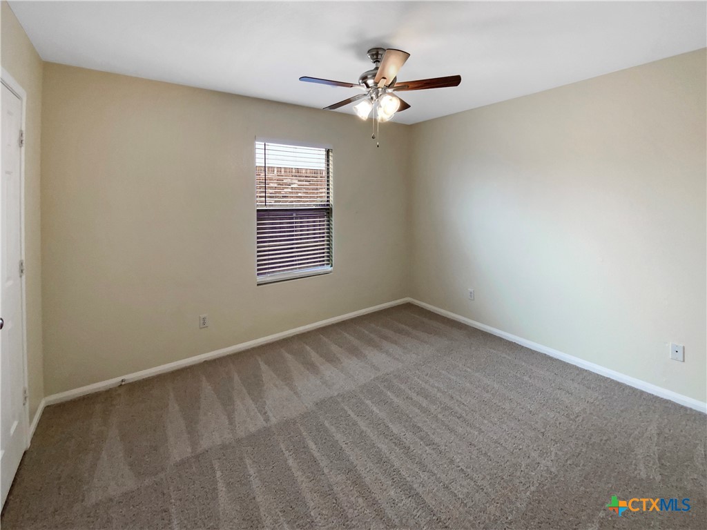 5202 Oster Drive Property Photo 12